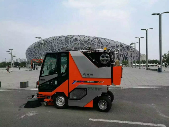 QTH8501掃路機(jī)